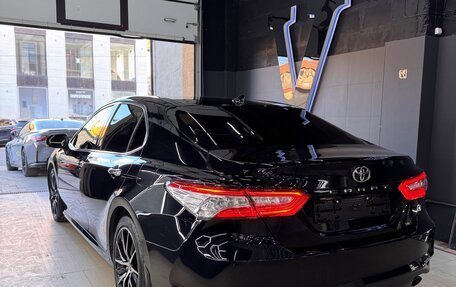 Toyota Camry, 2020 год, 3 190 000 рублей, 5 фотография