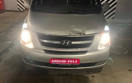 Hyundai Grand Starex Grand Starex I рестайлинг 2, 2008 год, 950 000 рублей, 4 фотография