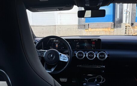 Mercedes-Benz CLA, 2019 год, 3 910 000 рублей, 10 фотография