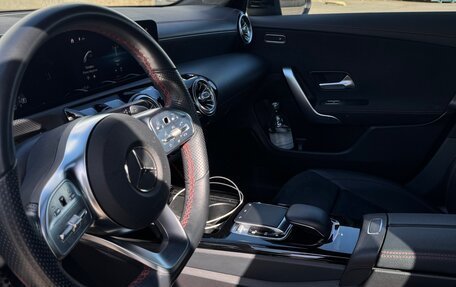 Mercedes-Benz CLA, 2019 год, 3 910 000 рублей, 8 фотография