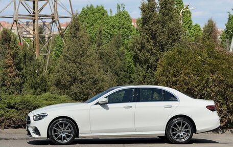 Mercedes-Benz E-Класс, 2022 год, 6 900 000 рублей, 3 фотография