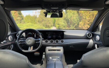 Mercedes-Benz E-Класс, 2022 год, 6 900 000 рублей, 6 фотография