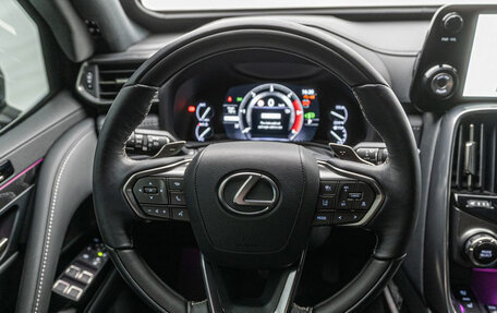 Lexus LX, 2025 год, 36 000 000 рублей, 10 фотография