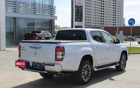 Mitsubishi L200 IV рестайлинг, 2023 год, 4 800 000 рублей, 6 фотография
