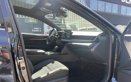 Toyota Camry, 2024 год, 4 315 000 рублей, 14 фотография