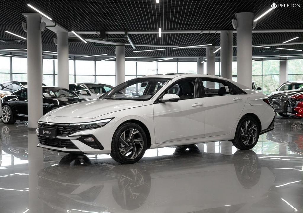 Hyundai Elantra, 2024 год, 2 450 000 рублей, 1 фотография
