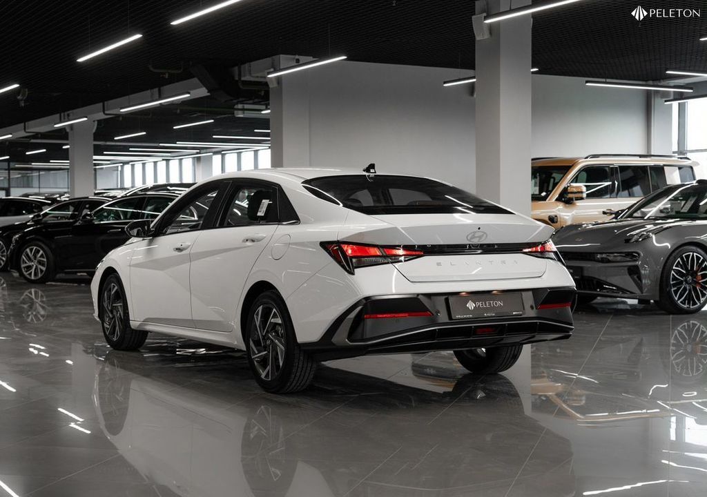 Hyundai Elantra, 2024 год, 2 450 000 рублей, 4 фотография