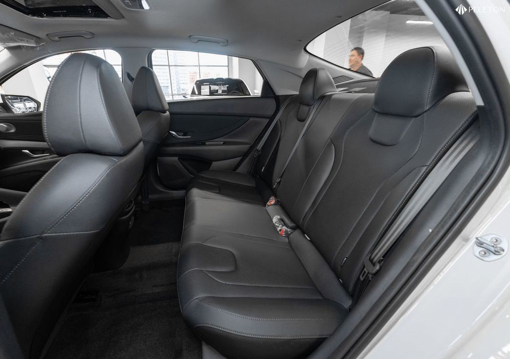 Hyundai Elantra, 2024 год, 2 450 000 рублей, 14 фотография