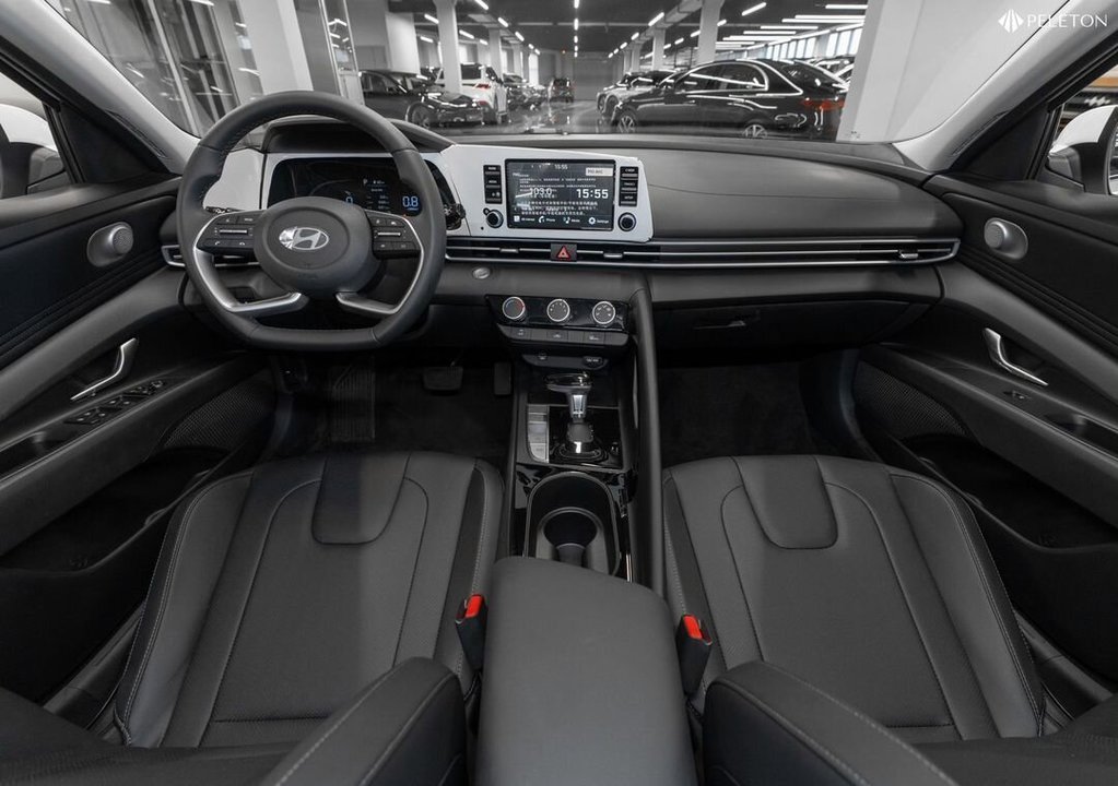 Hyundai Elantra, 2024 год, 2 450 000 рублей, 9 фотография