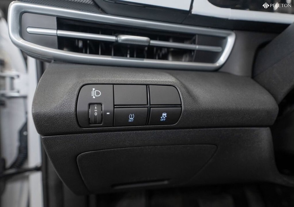 Hyundai Elantra, 2024 год, 2 450 000 рублей, 17 фотография