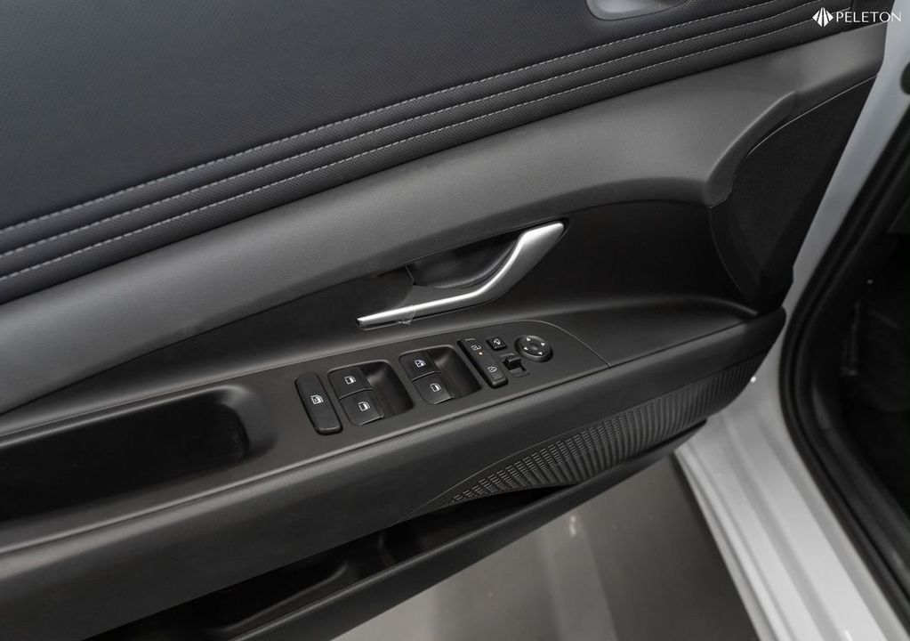 Hyundai Elantra, 2024 год, 2 450 000 рублей, 16 фотография