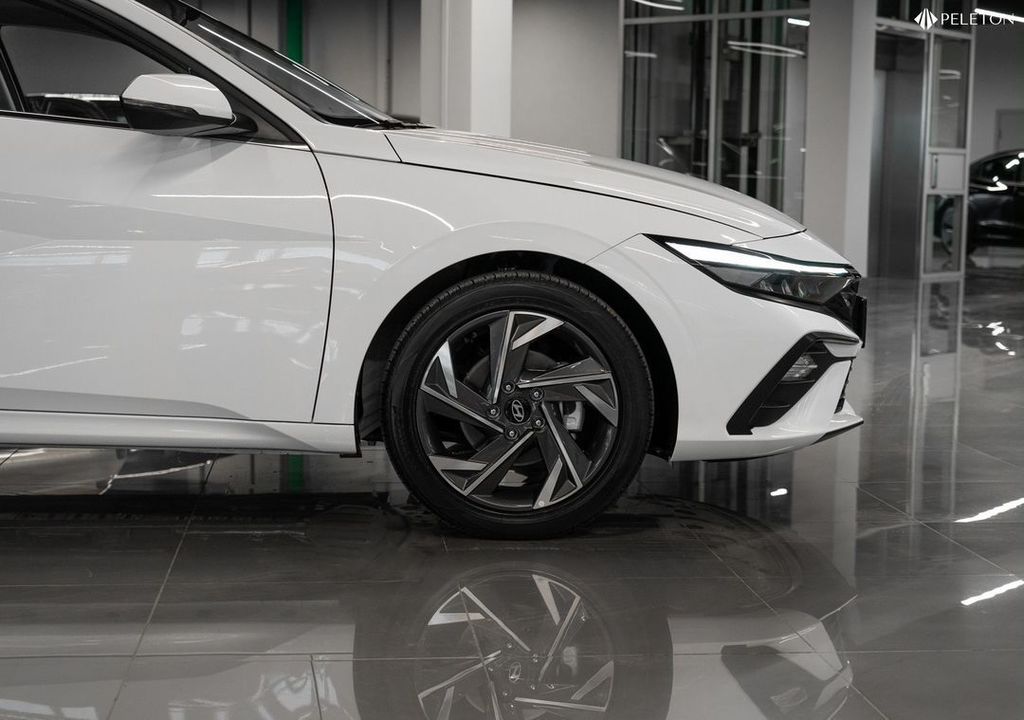 Hyundai Elantra, 2024 год, 2 450 000 рублей, 24 фотография