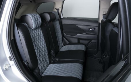 Mitsubishi Outlander III рестайлинг 3, 2019 год, 2 204 000 рублей, 7 фотография