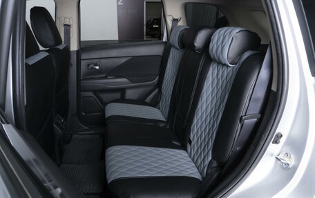 Mitsubishi Outlander III рестайлинг 3, 2019 год, 2 204 000 рублей, 9 фотография