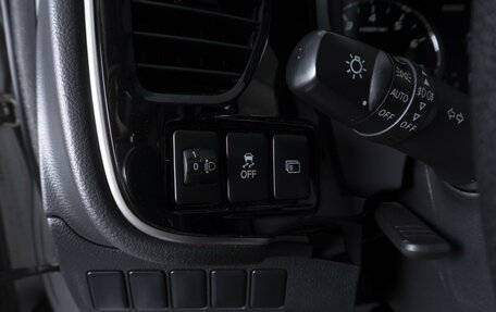 Mitsubishi Outlander III рестайлинг 3, 2019 год, 2 204 000 рублей, 21 фотография