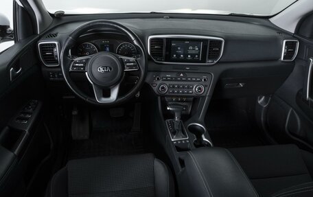 KIA Sportage IV рестайлинг, 2019 год, 2 310 000 рублей, 6 фотография
