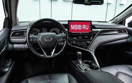 Toyota Camry, 2021 год, 2 630 000 рублей, 6 фотография