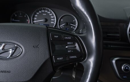 Hyundai Grand Starex Grand Starex I рестайлинг 2, 2019 год, 3 990 000 рублей, 21 фотография