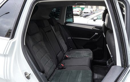 Volkswagen Tiguan II, 2018 год, 2 675 000 рублей, 7 фотография