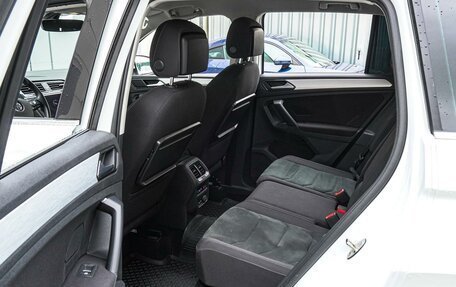 Volkswagen Tiguan II, 2018 год, 2 675 000 рублей, 11 фотография