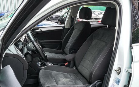 Volkswagen Tiguan II, 2018 год, 2 675 000 рублей, 10 фотография