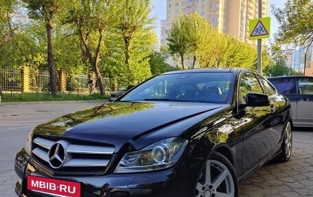 Mercedes-Benz C-Класс, 2013 год, 2 100 000 рублей, 2 фотография