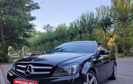 Mercedes-Benz C-Класс, 2013 год, 2 100 000 рублей, 3 фотография