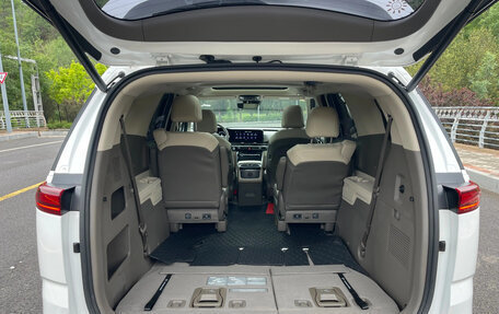 KIA Carnival, 2024 год, 3 916 000 рублей, 6 фотография