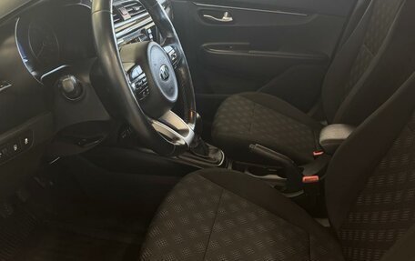 KIA Rio IV, 2017 год, 1 135 000 рублей, 8 фотография