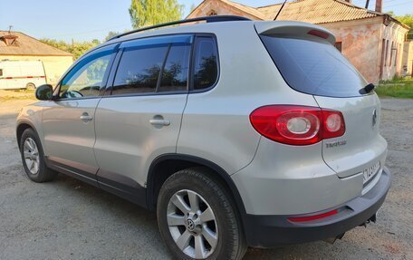 Volkswagen Tiguan I, 2010 год, 950 000 рублей, 6 фотография