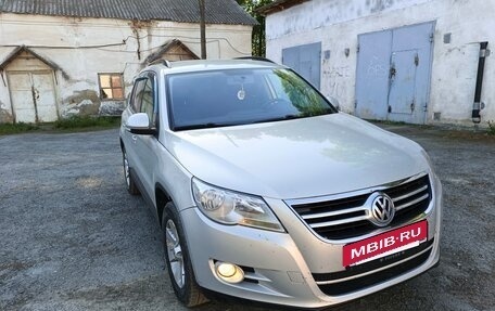 Volkswagen Tiguan I, 2010 год, 950 000 рублей, 3 фотография