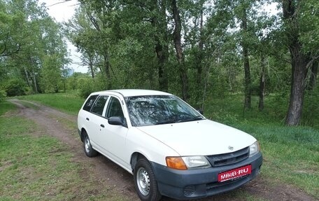 Nissan AD I, 1999 год, 270 000 рублей, 1 фотография