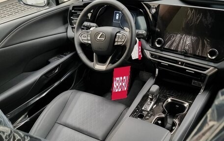 Lexus RX IV рестайлинг, 2024 год, 10 999 000 рублей, 13 фотография