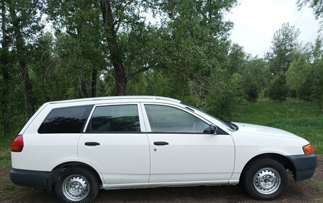 Nissan AD I, 1999 год, 270 000 рублей, 2 фотография
