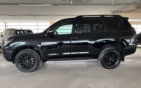 Toyota Land Cruiser Prado 150 рестайлинг 2, 2023 год, 6 760 000 рублей, 3 фотография
