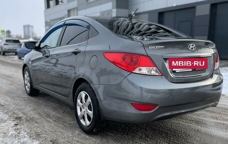 Hyundai Solaris II рестайлинг, 2012 год, 600 000 рублей, 5 фотография