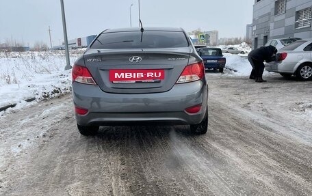 Hyundai Solaris II рестайлинг, 2012 год, 600 000 рублей, 8 фотография