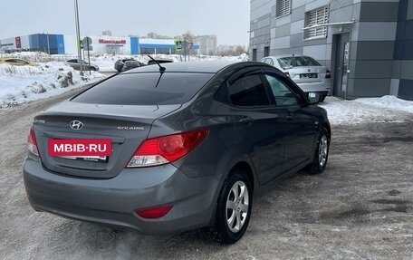 Hyundai Solaris II рестайлинг, 2012 год, 600 000 рублей, 10 фотография
