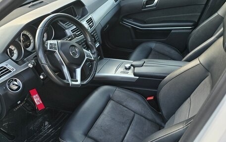 Mercedes-Benz E-Класс, 2013 год, 2 200 000 рублей, 10 фотография
