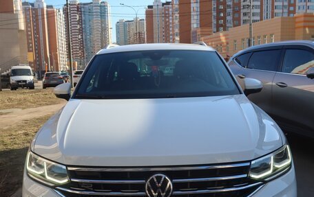 Volkswagen Tiguan II, 2021 год, 4 000 000 рублей, 4 фотография