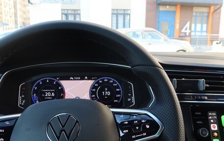 Volkswagen Tiguan II, 2021 год, 4 000 000 рублей, 12 фотография