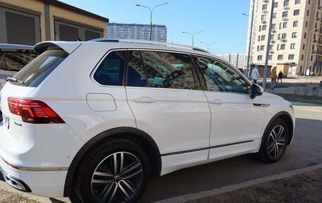 Volkswagen Tiguan II, 2021 год, 4 000 000 рублей, 19 фотография