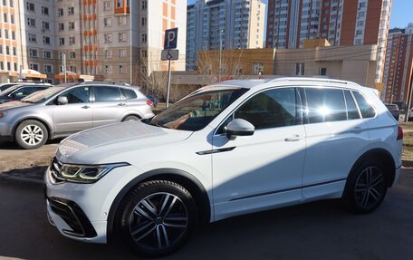 Volkswagen Tiguan II, 2021 год, 4 000 000 рублей, 25 фотография