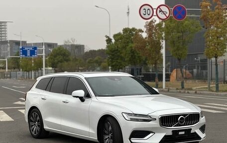 Volvo V60 II, 2021 год, 2 850 027 рублей, 1 фотография