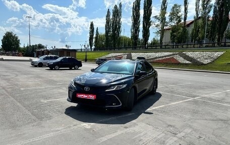 Toyota Camry, 2021 год, 2 200 000 рублей, 1 фотография