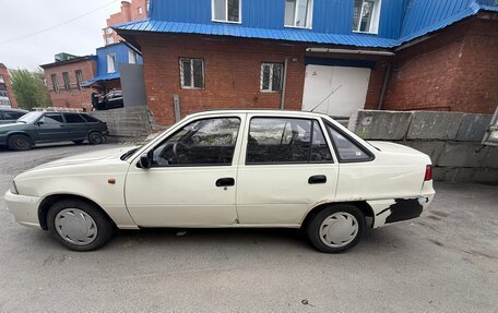 Daewoo Nexia I рестайлинг, 2011 год, 150 000 рублей, 3 фотография