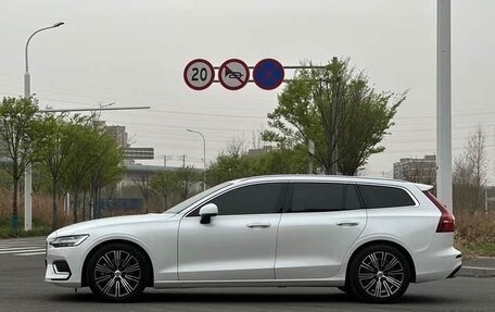 Volvo V60 II, 2021 год, 2 850 027 рублей, 3 фотография