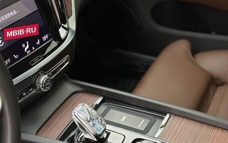 Volvo V60 II, 2021 год, 2 850 027 рублей, 9 фотография