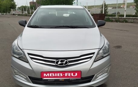 Hyundai Solaris II рестайлинг, 2014 год, 1 149 000 рублей, 2 фотография