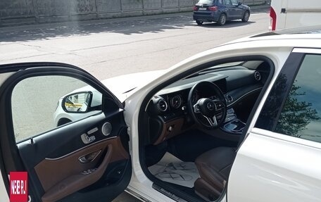 Mercedes-Benz E-Класс, 2019 год, 3 399 000 рублей, 4 фотография
